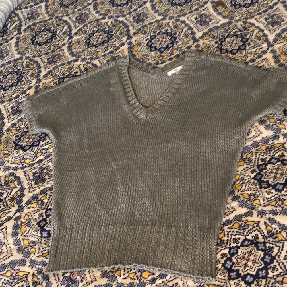 Silver-grey raglan sweater